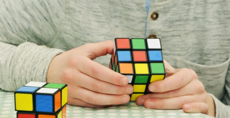 The 10 Best Mobile Puzzle Games That Sharpen Your Logic Skills