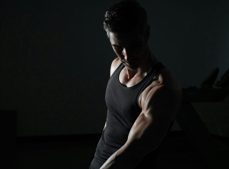The 8 Best Upper Body Warm-Up Stretches Before Lifting