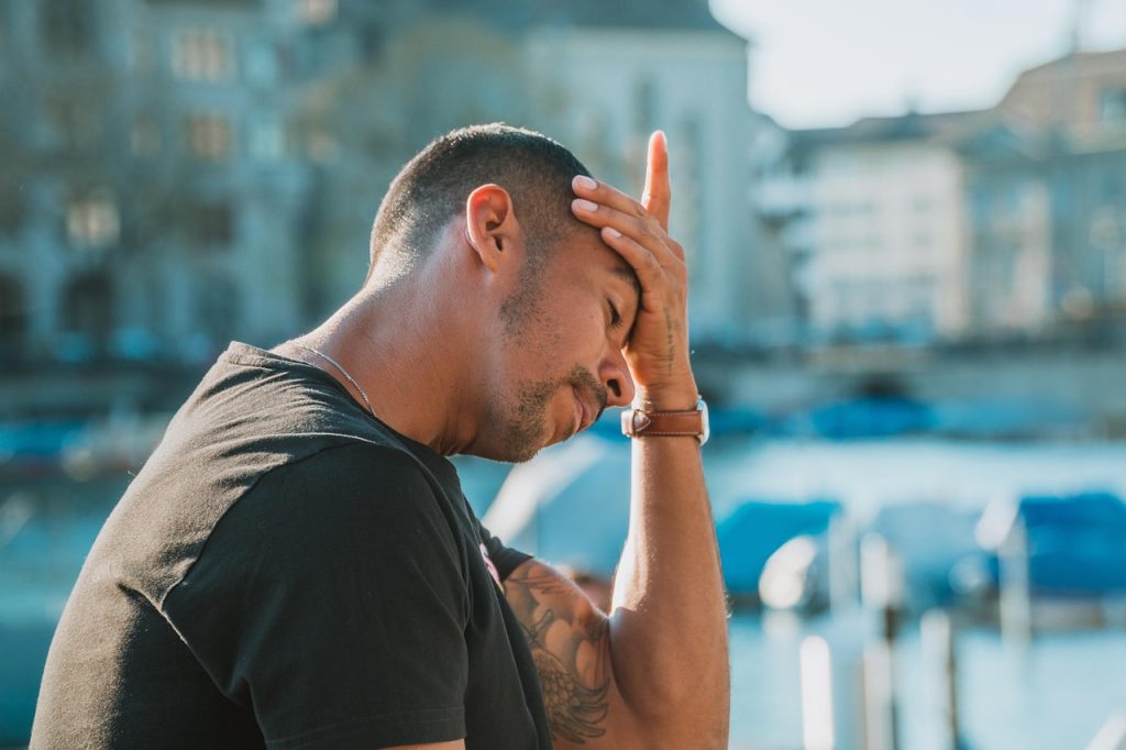 Top 5 Digital Detox Habits That Reduce Modern Mental Stress