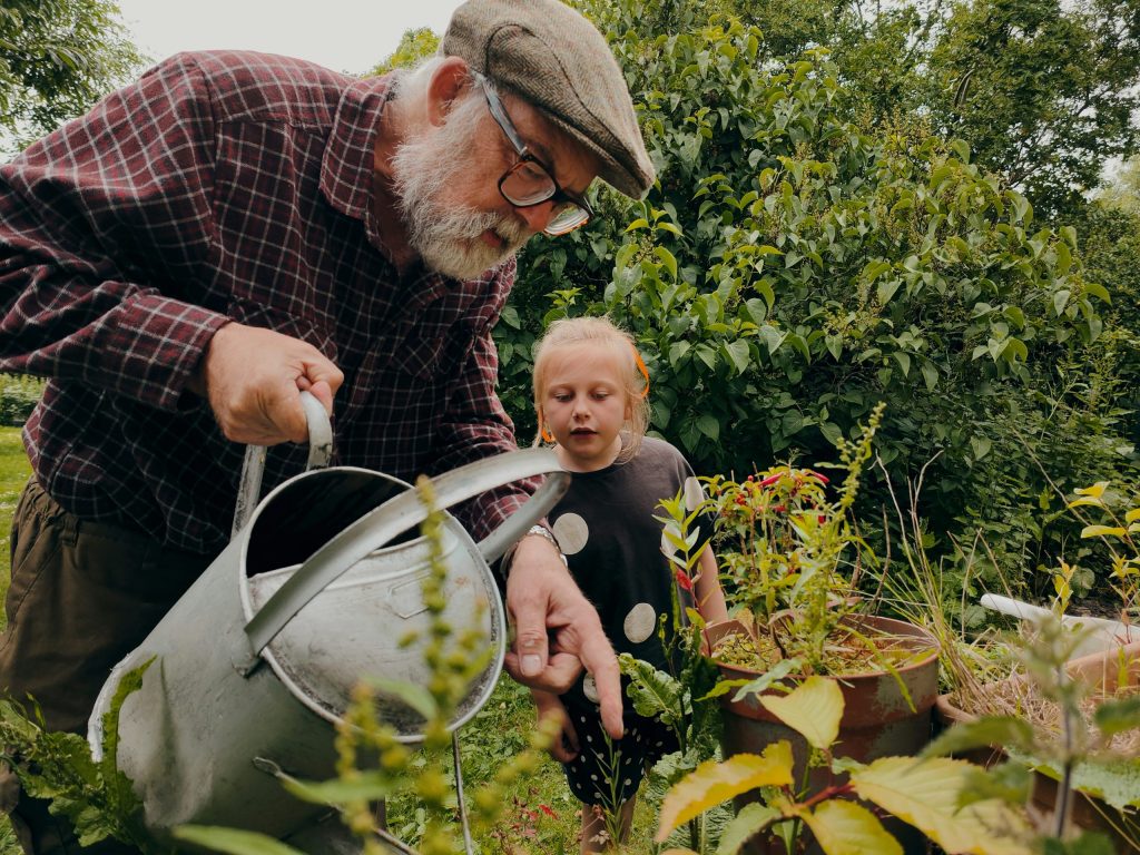 Top 5 Gardening Projects to Do Together as a Family