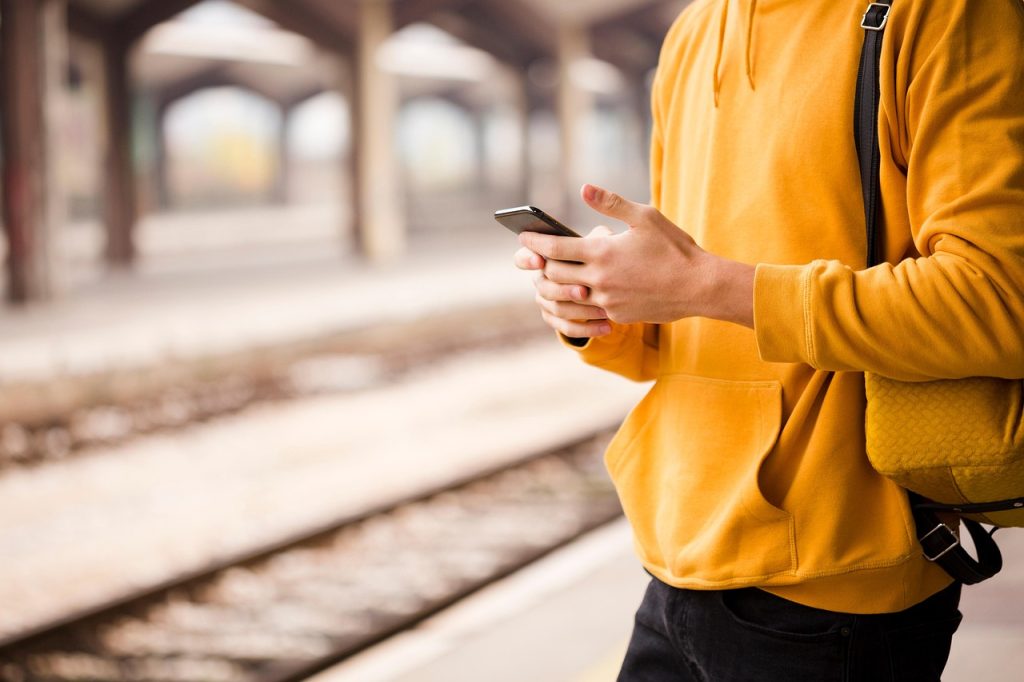 Top 5 Scenic Train Commutes for Working While Traveling