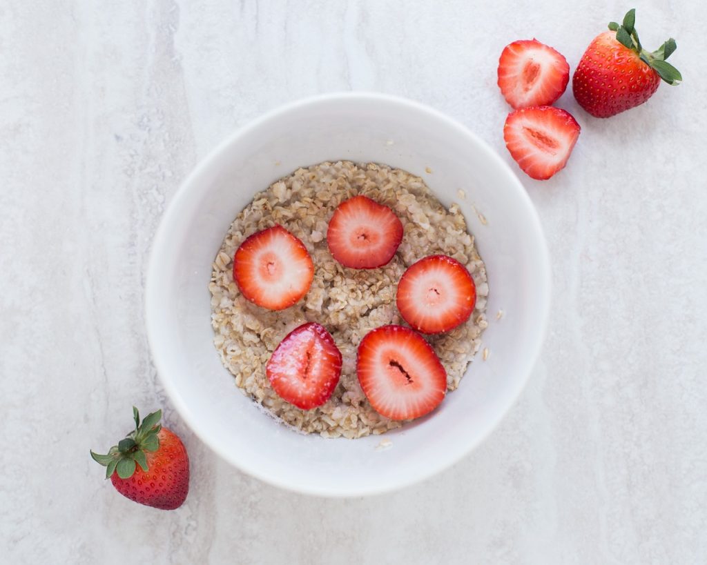 Top 6 Foods to Avoid Eating Right Before Bedtime