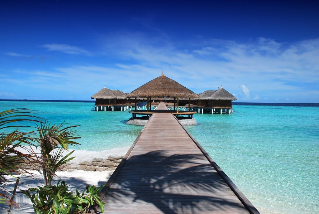 Top 6 Luxury Beach Resorts Around the World for the Ultimate Getaway