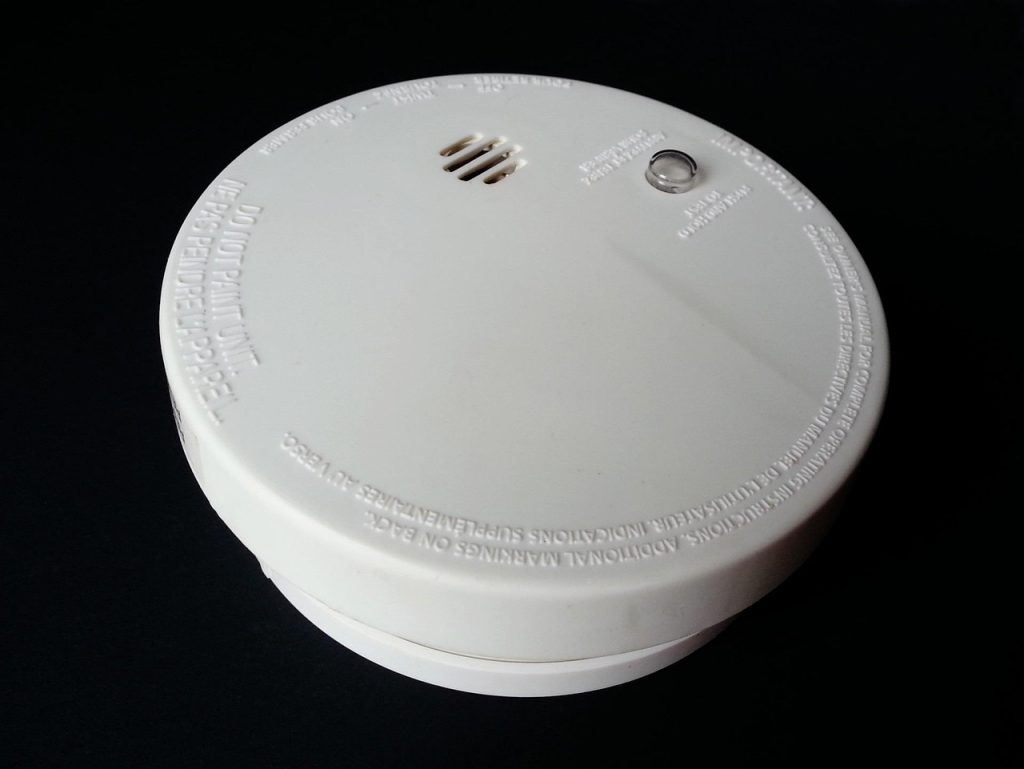 Top 6 Smart Smoke Detectors With Automated Emergency Lighting