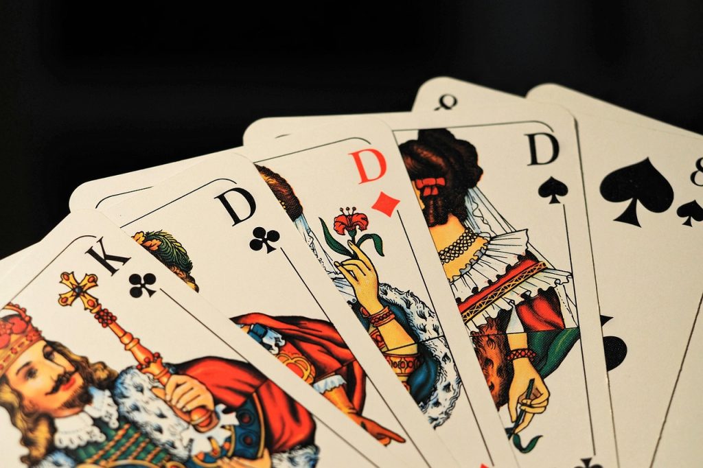 Top 7 Custom Deck Building Strategy Guides for Beginners