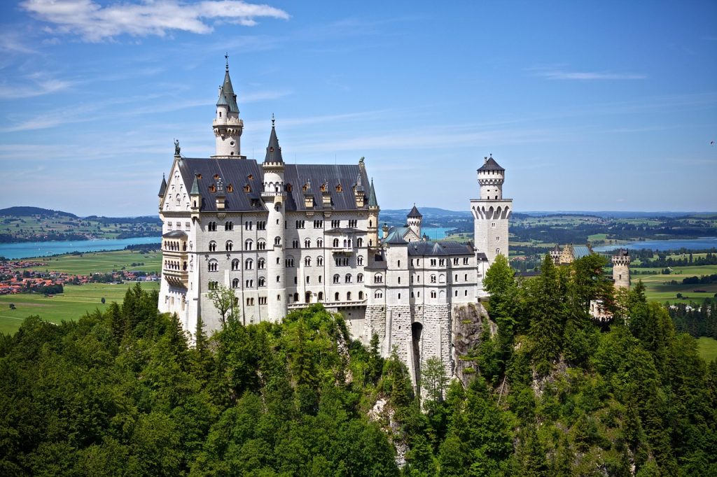 Top 7 Royal Palace and Fortress Gardens Open to the Public